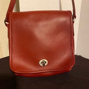 Vintage Coach companion flap bag